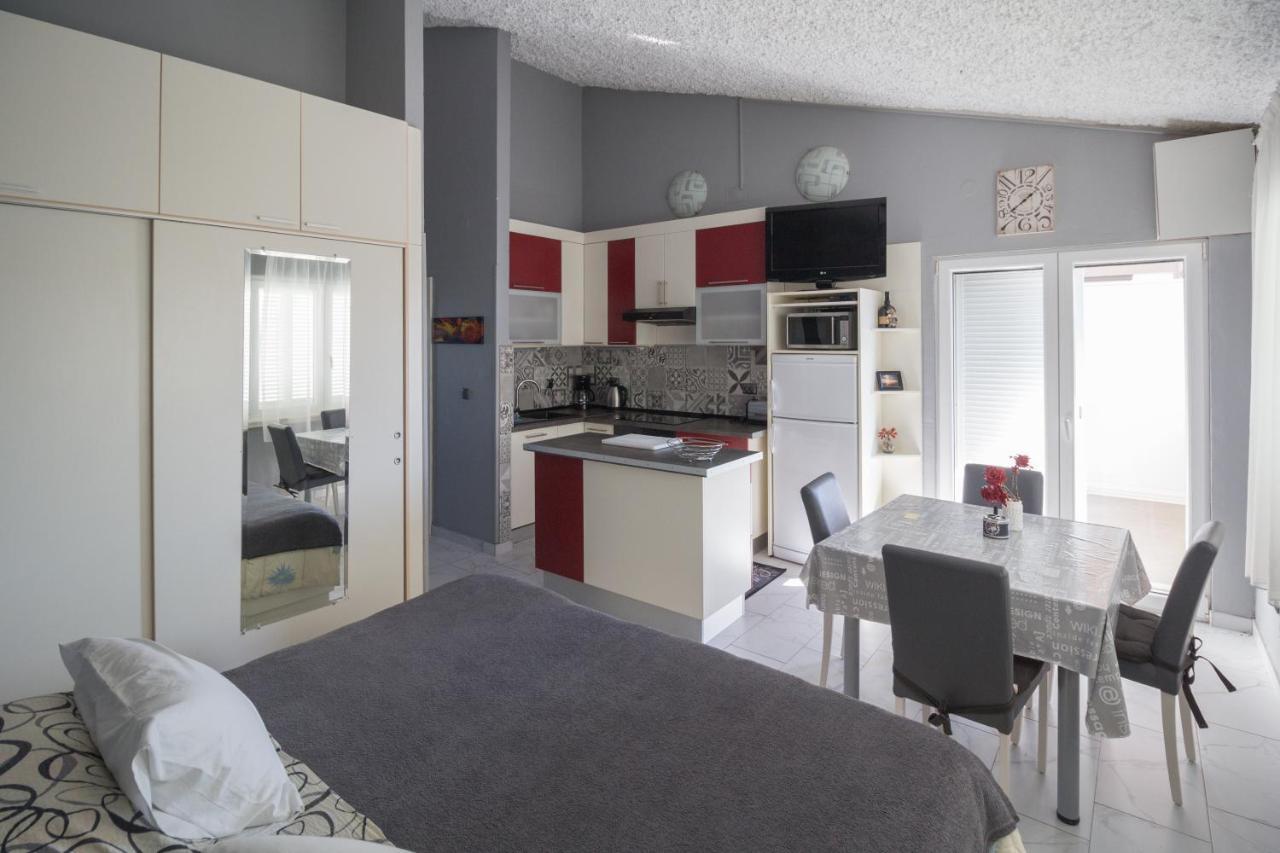 Holiday House Zaton Нин Екстериор снимка