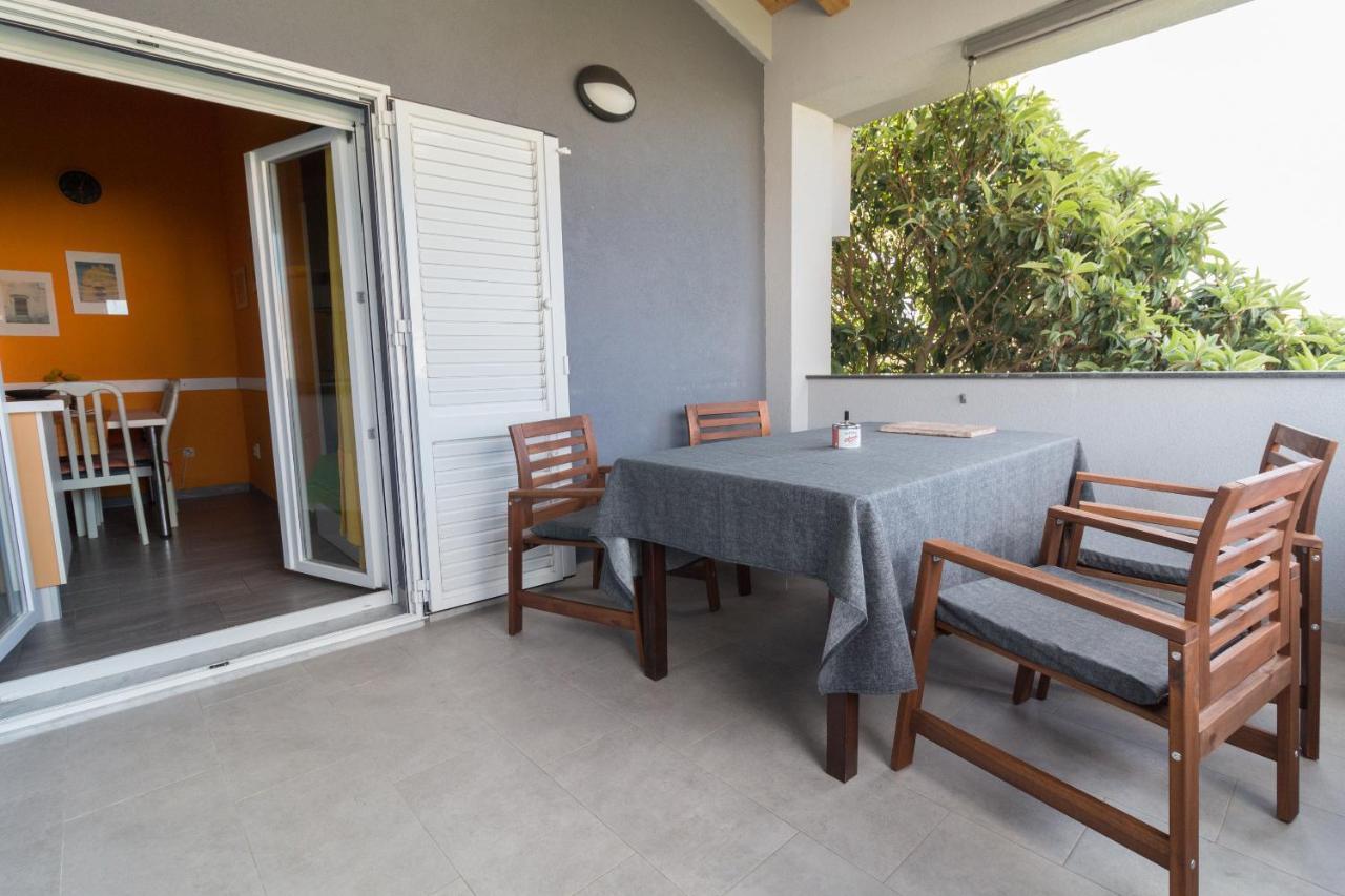 Holiday House Zaton Нин Екстериор снимка