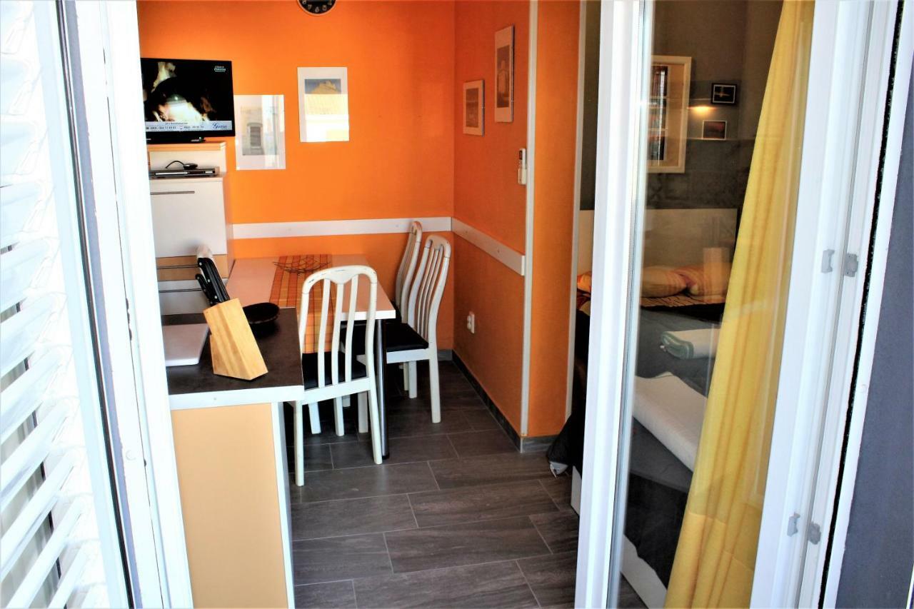 Holiday House Zaton Нин Екстериор снимка