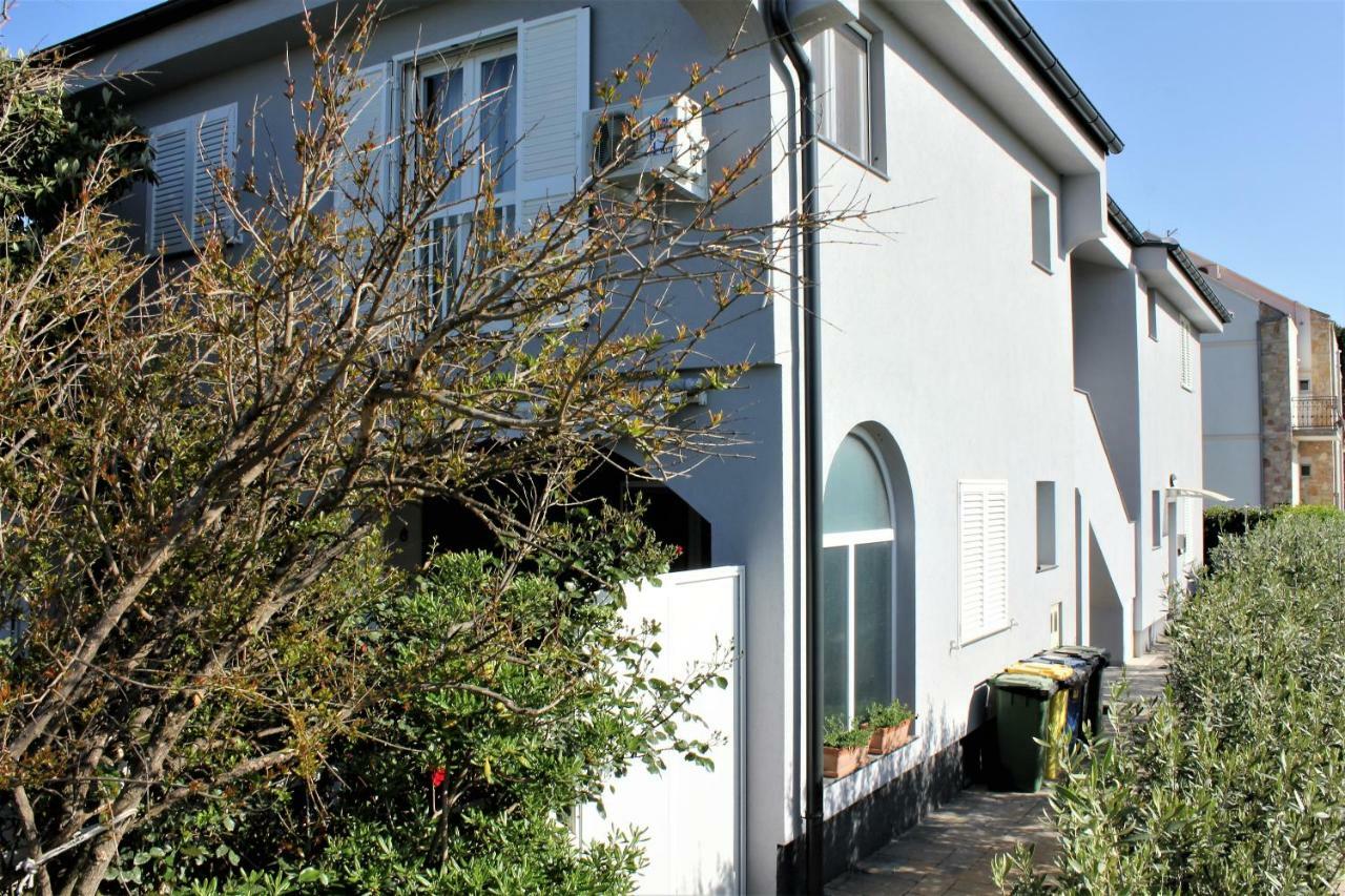 Holiday House Zaton Нин Екстериор снимка
